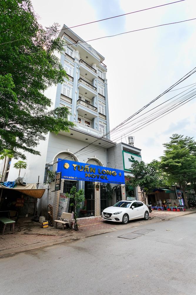 Oyo 130 Tuan Long Hotel Хошимин Экстерьер фото