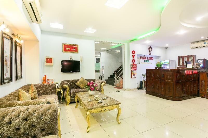 Oyo 130 Tuan Long Hotel Хошимин Экстерьер фото