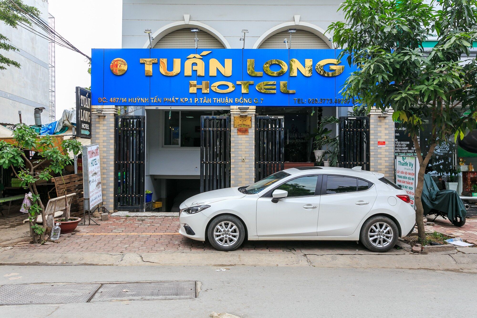 Oyo 130 Tuan Long Hotel Хошимин Экстерьер фото